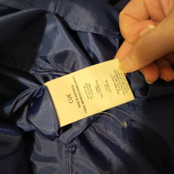 Cue Dress - Picture 3 of 9